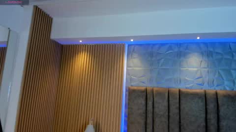 Snapshot of saracorraless chatting on 09-25-25, 10:52 Sara  Everyday From 1430 to 2130 Col Time online show from 09-25-25, 10:52