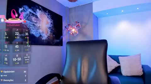 Sara  Everyday From 1430 to 2130 Col Time online show from 04-18-26, 07:58