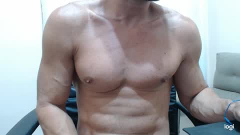 saradorj92 online show from 01-11-25, 06:03