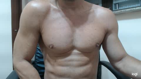 saradorj92 online show from 01-14-25, 11:16