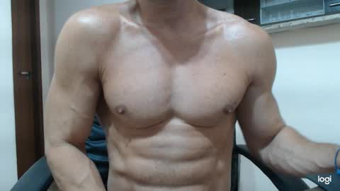 saradorj92 online show from 01-17-25, 06:26