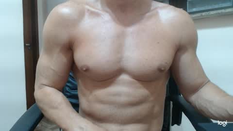 saradorj92 online show from 02-02-25, 06:04