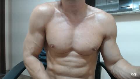 saradorj92 online show from 02-10-25, 08:42