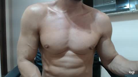 saradorj92 online show from 02-11-25, 04:01