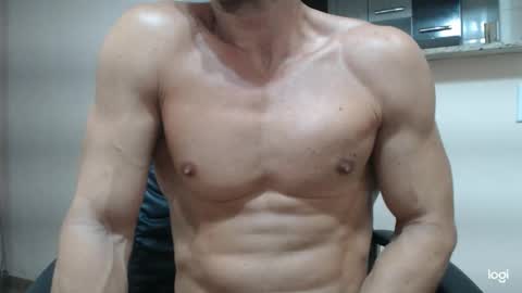 saradorj92 online show from 02-16-25, 05:15