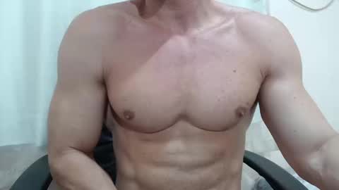 saradorj92 online show from 09-15-25, 10:43