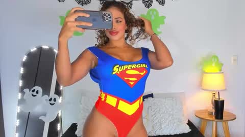 Snapshot of sarah__cinnamon chatting on 10-19-25, 07:47 sarah  cinnamon online show from 10-19-25, 07:47