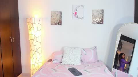 sarah  cinnamon online show from 02-10-26, 07:18