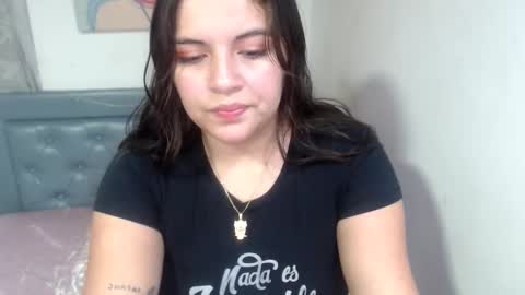 Snapshot of sarah_acero chatting on 10-18-25, 06:30 sarah online show from 10-18-25, 06:30