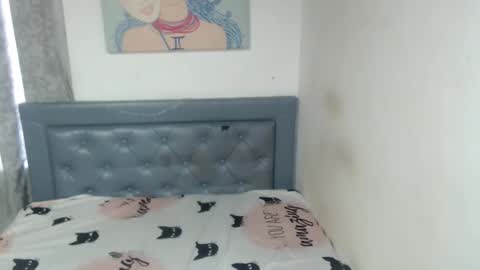 Snapshot of sarah_acero chatting on 10-20-25, 06:52 sarah online show from 10-20-25, 06:52