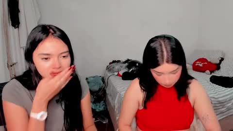 Snapshot of sarah_angelll chatting on 12-18-24, 12:21 sarah online show from 12-18-24, 12:21