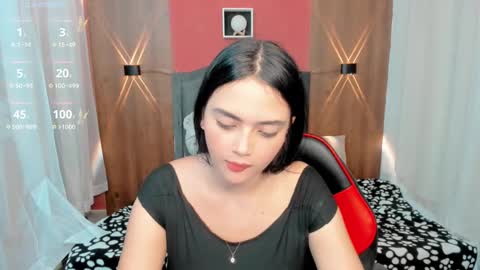 Snapshot of sarah_angelll chatting on 01-13-25, 08:04 sarah online show from 01-13-25, 08:04