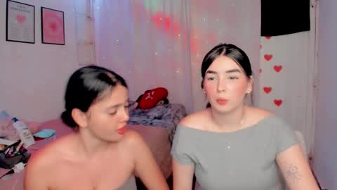 Snapshot of sarah_angelll chatting on 03-12-25, 04:08 sarah online show from 03-12-25, 04:08