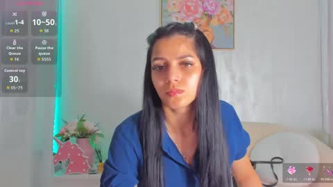 Snapshot of sarah_blake_ chatting on 06-05-26, 09:15 Sara online show from 06-05-26, 09:15