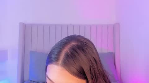 Sarah Bonneth online show from 12-22-25, 11:18