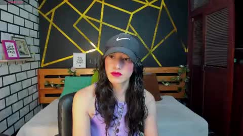 Sarah online show from 07-10-26, 12:19