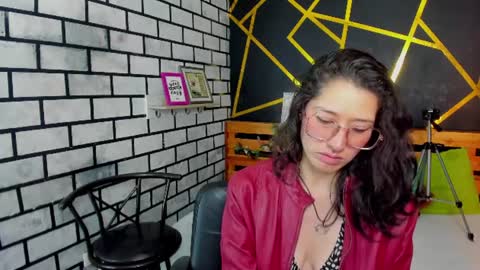 Sarah online show from 07-16-26, 12:22