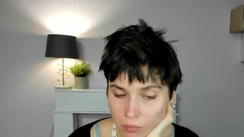 Sarah online show from 03-22-26, 02:42