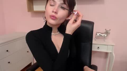 Sarah online show from 04-23-26, 07:52