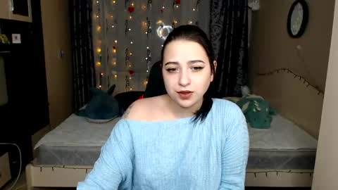 Yours Sarah online show from 02-23-25, 04:24