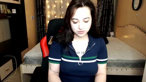 Yours Sarah online show from 02-25-25, 02:25