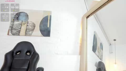 Snapshot of sarah_gothicgirl chatting on 01-10-26, 07:48 sarah_gothicgirl online show from 01-10-26, 07:48