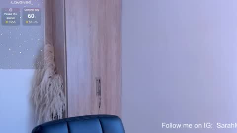 Snapshot of sarah_horny69 chatting on 11-22-25, 02:38 Call me MY LOVE online show from 11-22-25, 02:38