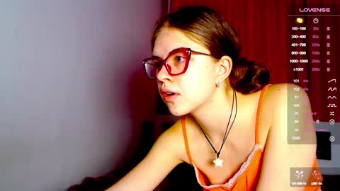 Snapshot of sarah_hs chatting on 12-06-24, 12:16 Sarah online show from 12-06-24, 12:16