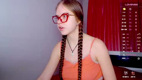 Snapshot of sarah_hs chatting on 01-23-25, 01:13 Sarah online show from 01-23-25, 01:13