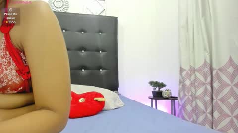 sarah_lowee online show from 09-16-25, 06:31