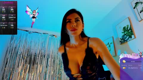 Snapshot of sarah_perez1 chatting on 01-30-25, 04:16 INSTAGRAM...sarah22 p online show from 01-30-25, 04:16