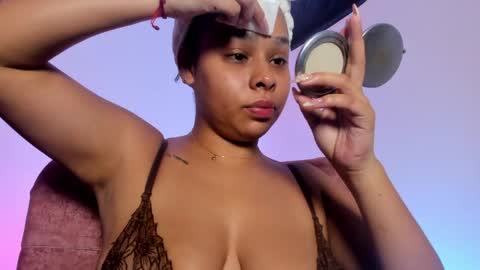 Snapshot of sarah_roussel chatting on 05-16-26, 10:47 Sarah online show from 05-16-26, 10:47