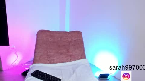Snapshot of sarah_roussel chatting on 05-21-26, 03:19 Sarah online show from 05-21-26, 03:19