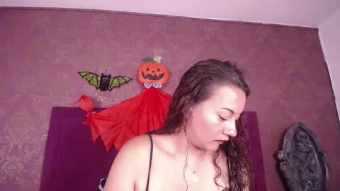 Snapshot of sarah_skys chatting on 10-18-25, 04:15 sarah_skys online show from 10-18-25, 04:15