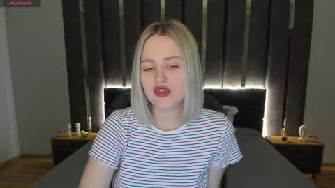 Sarah online show from 12-29-24, 01:13