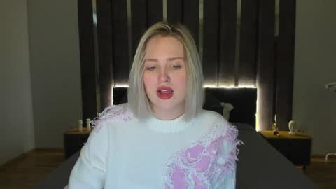 Sarah online show from 12-31-24, 06:59