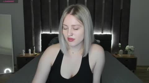 Sarah online show from 02-11-25, 12:59