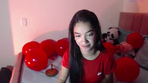 Sarah online show from 12-05-24, 01:06