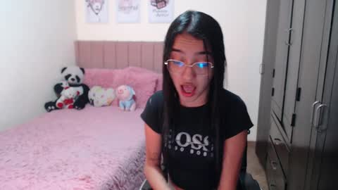 Sarah online show from 12-30-24, 04:19