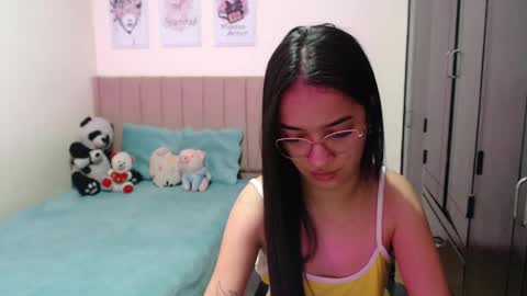 Sarah online show from 03-04-25, 03:59