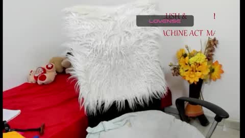 Sarah online show from 05-25-26, 03:40