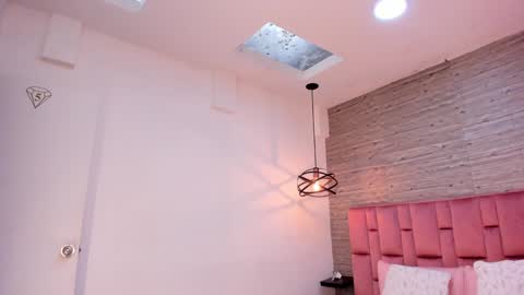 Sarah Deyvis online show from 01-15-25, 02:24