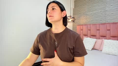 Sarah Deyvis online show from 01-21-25, 02:48