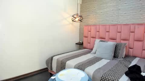 Sarah Deyvis online show from 03-04-25, 05:13