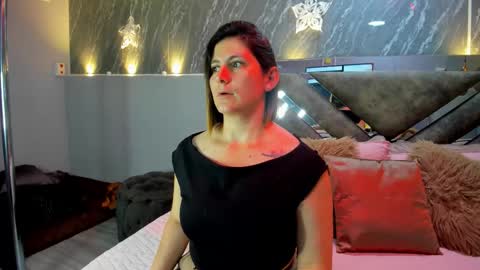 Sarah Deyvis online show from 02-09-26, 07:18