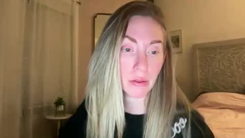 Sarah online show from 04-15-26, 04:30