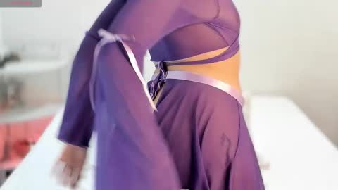 sarahgrant_ online show from 01-14-26, 02:06