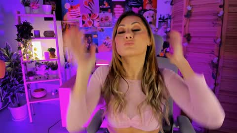 Divine Sarah NONUDE model online show from 12-16-24, 02:05