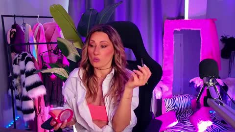 Divine Sarah NONUDE model online show from 04-09-26, 12:54