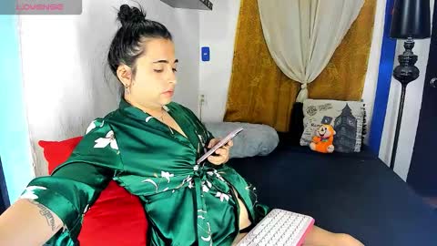  SARAHJEY     online show from 03-08-26, 01:14